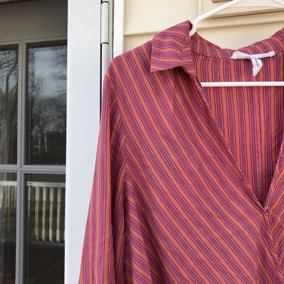 BCBGeneration deep v Striped crossover Blouse - Picture 4 of 6